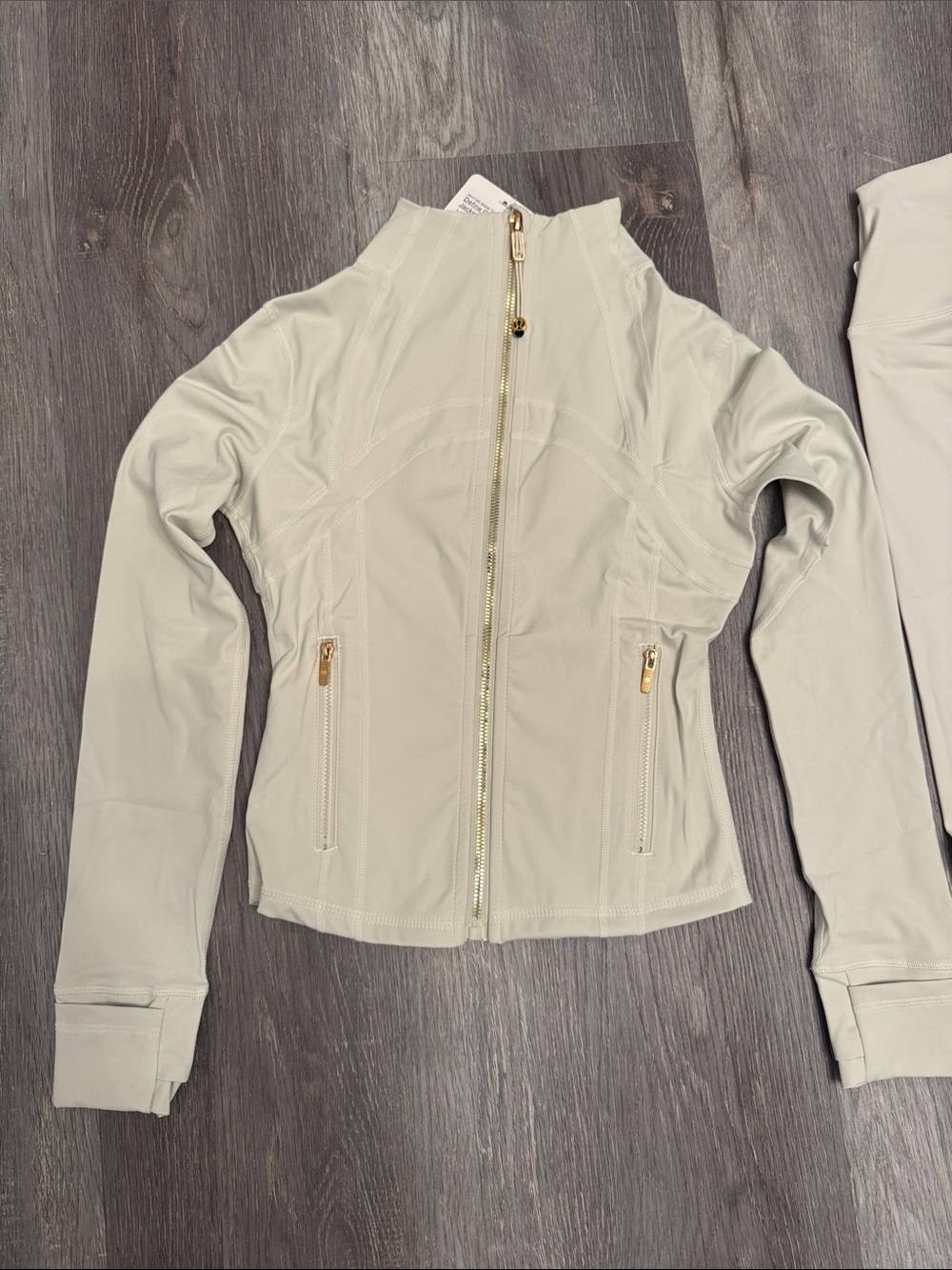 lululemon athletica Cream Zip Jacket & Matching Leggings Set - Picture 2 of 3